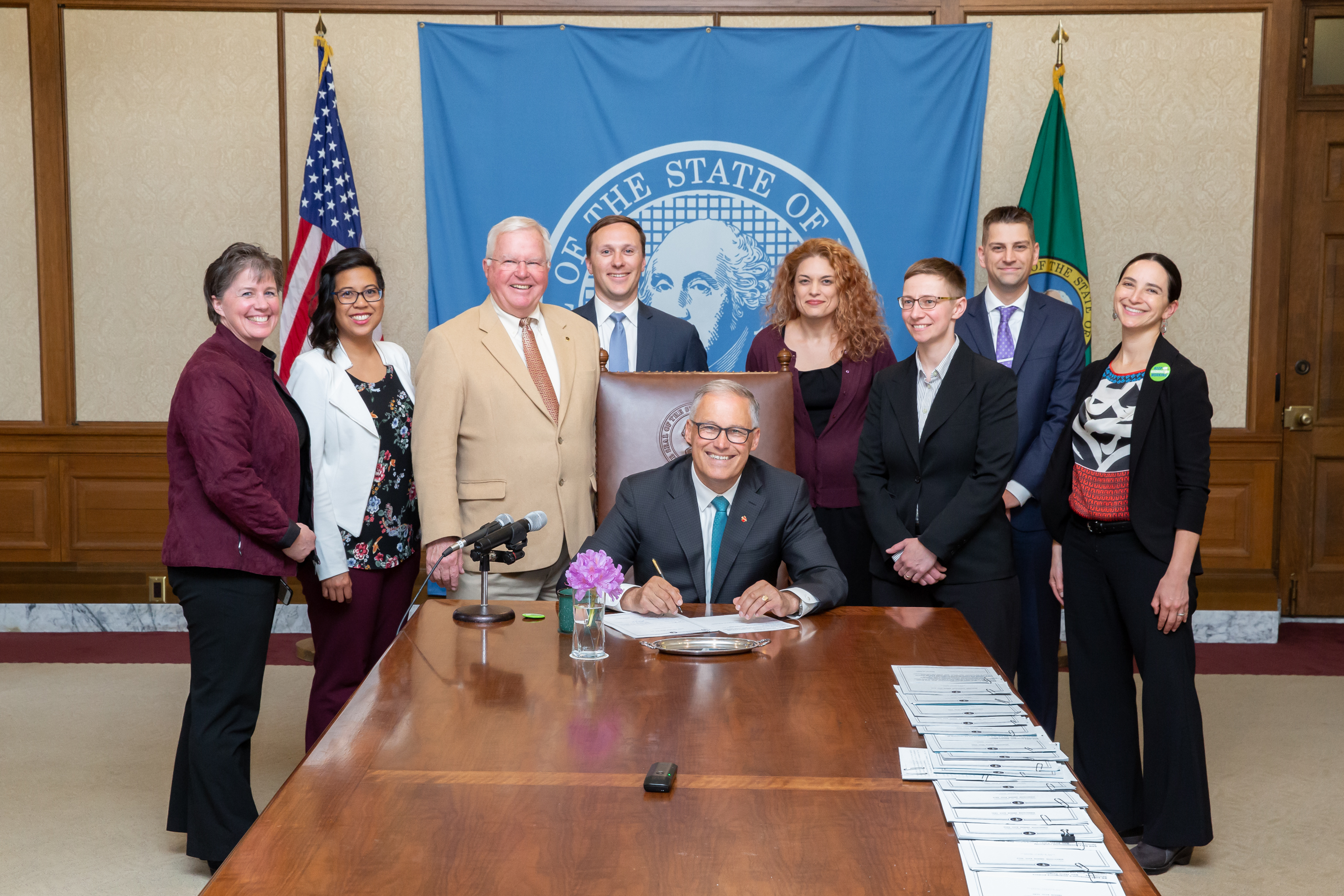 bill signing ceremony photo