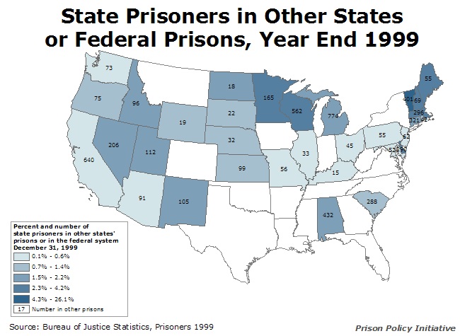 map showing the number and percentage of the state's prisoners that were in another states' prison or the federal prison system at year end 1999